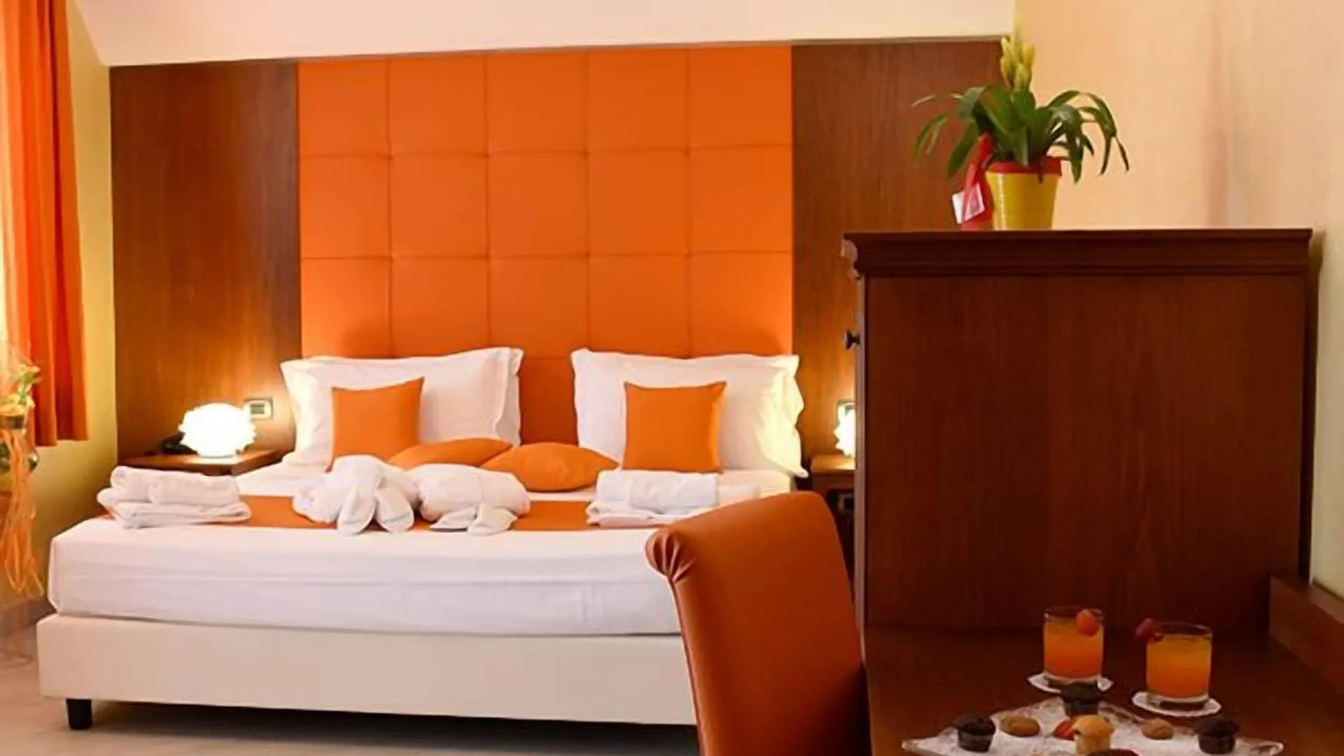 Hotel Riviera Azzurra Oliveri 4*,  Italia