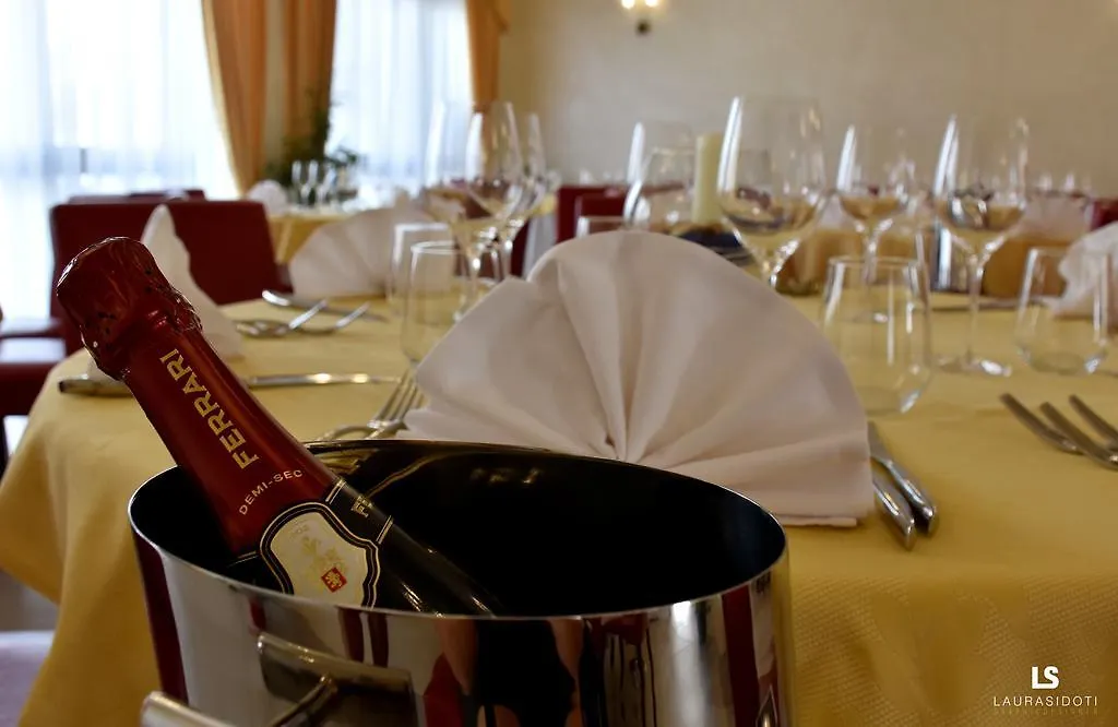 Hotel Riviera Azzurra Oliveri Italia